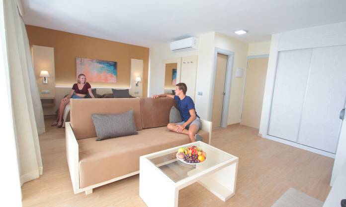 JUNIOR SUITE WITHOUT JACUZZI HL Suite Nardos**** Hotel Gran Canaria